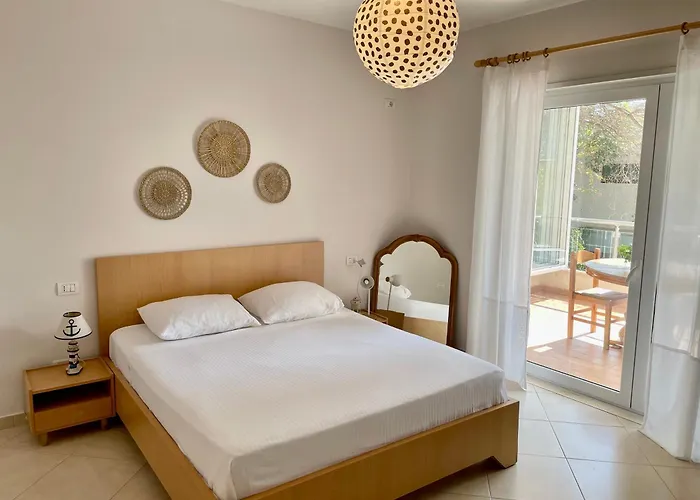 Marvi's Gated Area 公寓 *