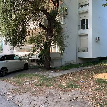 Marvi's Gated Area Apartment Durres